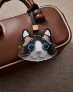 Handmade Leather Ragdoll Cat Charm (Blue Eyes Princess Version) - Image 2