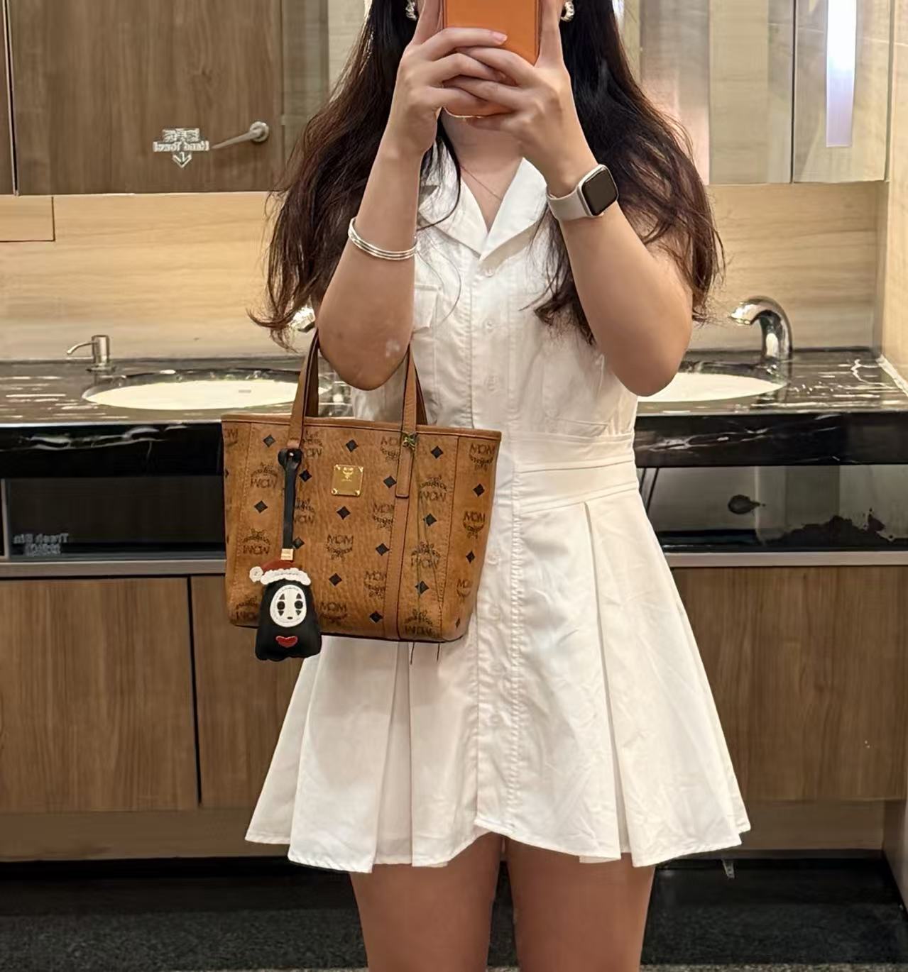Everyday Bag Styling